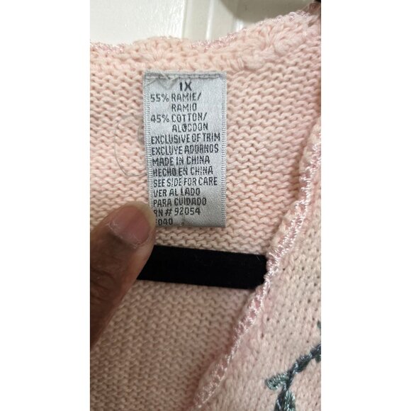 By Design Pink Knit Floral Embroidered Women's Vest Scalloped Hem & Button Front - Picture 7 of 7